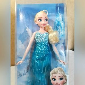 Disney Frozen Elsa character doll